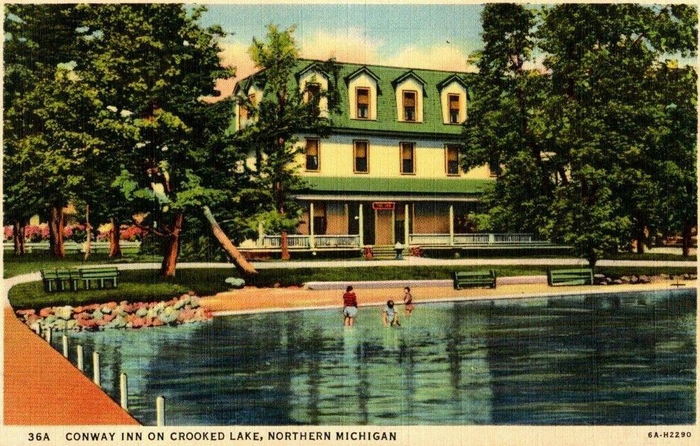 Inland House (This Ole House Motor Inn, Conway Inn) - Vintage Postcard